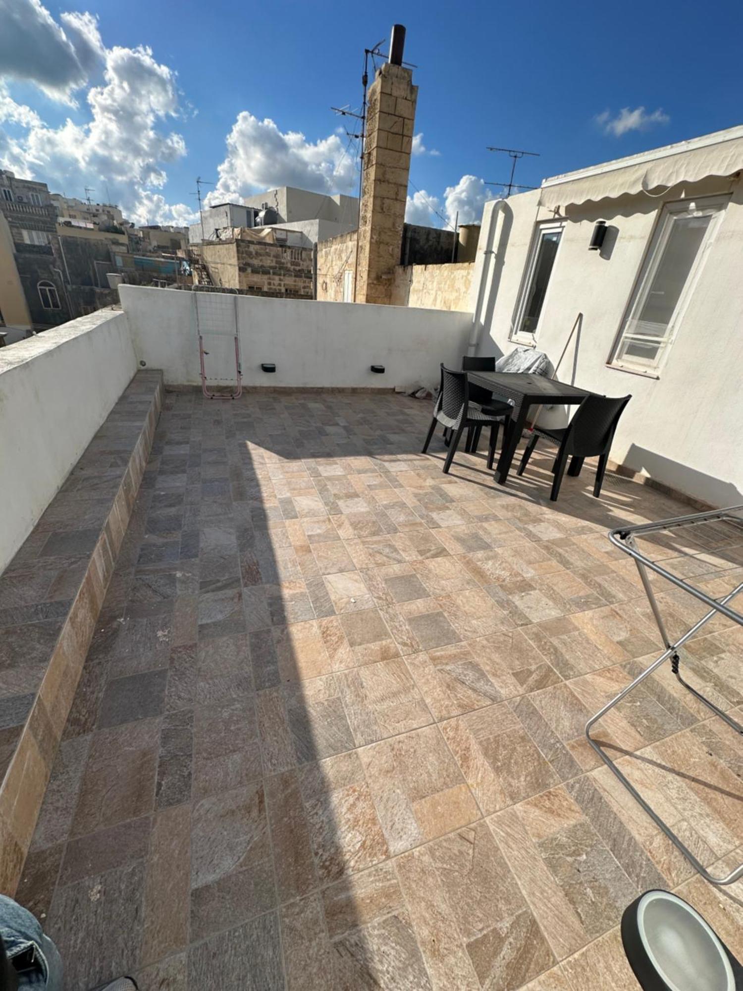 One Bedroom Appartment With Terrace In 斯利马 外观 照片