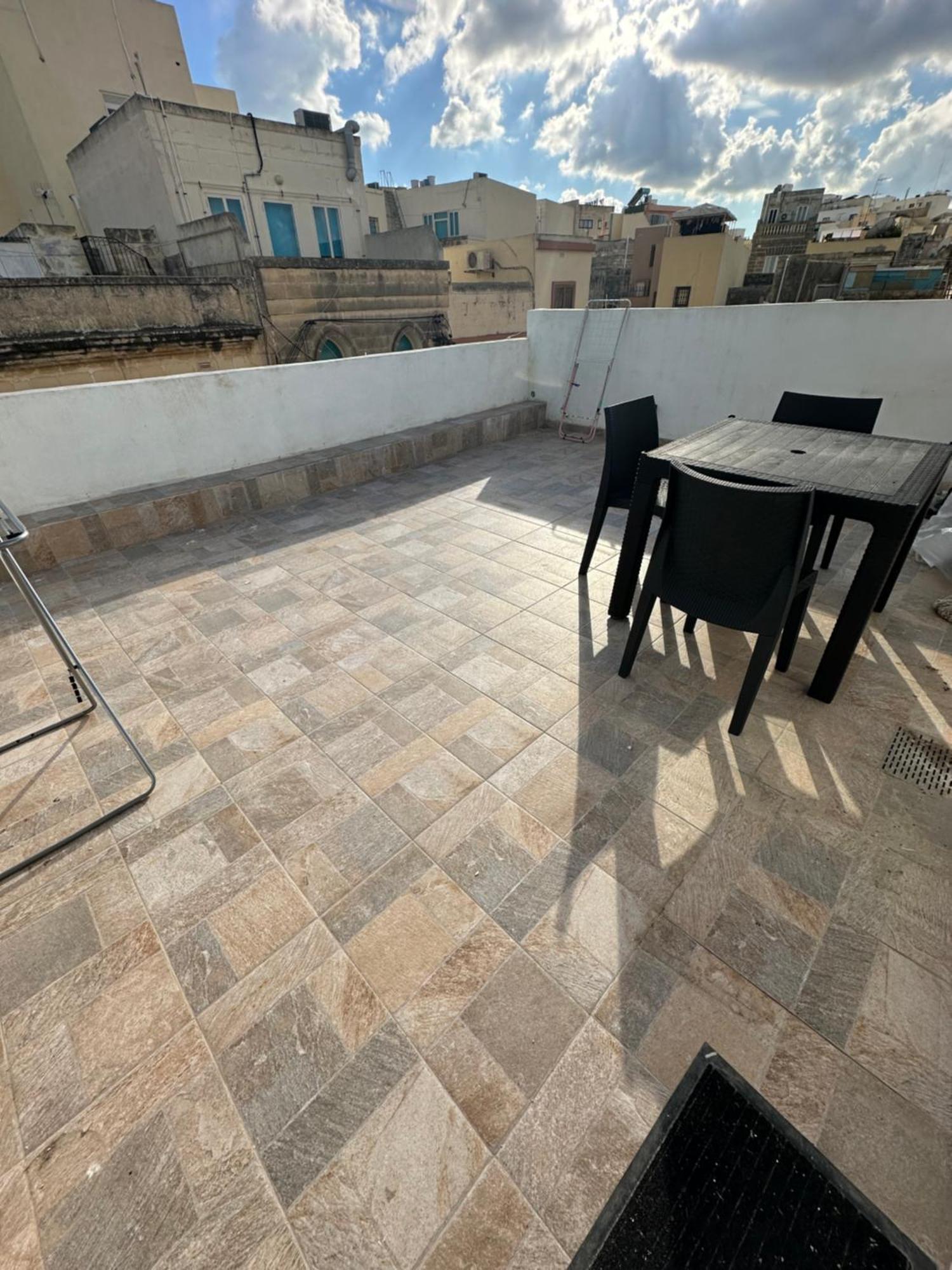 One Bedroom Appartment With Terrace In 斯利马 外观 照片